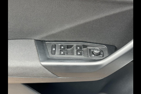 Volkswagen T-Roc 1.5 TSI R-Line Sport Business Virtual Clima Navi Carplay LED