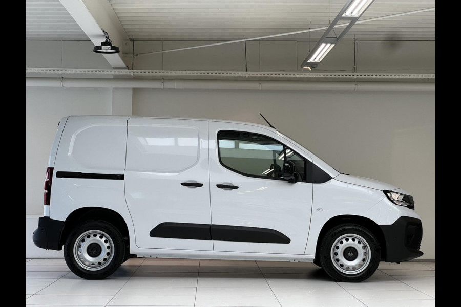 Peugeot Partner L1 100 Pk. | 2,9% rente | navi incl. Apple Carplay | camera | digitale binnenspiegel | dodehoek detectie | parkeersensoren | 3-zitter | rijklaarprijs