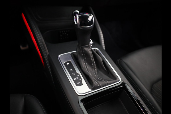 Audi Q2 35 TFSI S Edition | 150 pk S-tronic | S-Line| LM-velgen| Verlengde garantie | Navigatie met Touchscreen | Parkeersensoren achter | Adaptieve cruise control | Matrix LED koplampen | S-line |Private lease vanaf €629,- pm