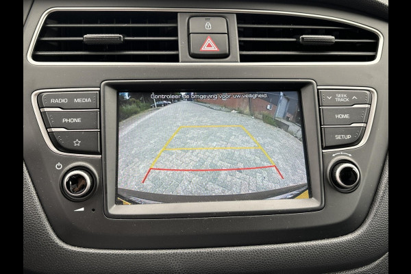 Hyundai i20 1.0 T-GDI Comfort Stoel- + stuurverwarming | parkeercamera achter | apple carplay em android auto