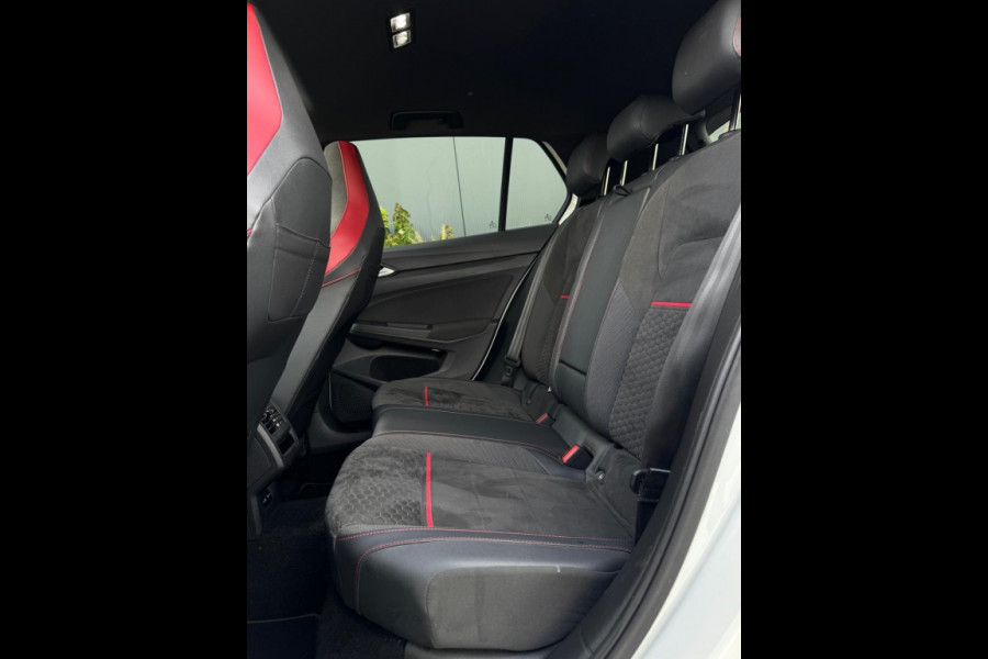 Volkswagen Golf 2.0 TSI GTI CLUBSPORT Pano Navi Climate Sfeer Camera Sportvelgen