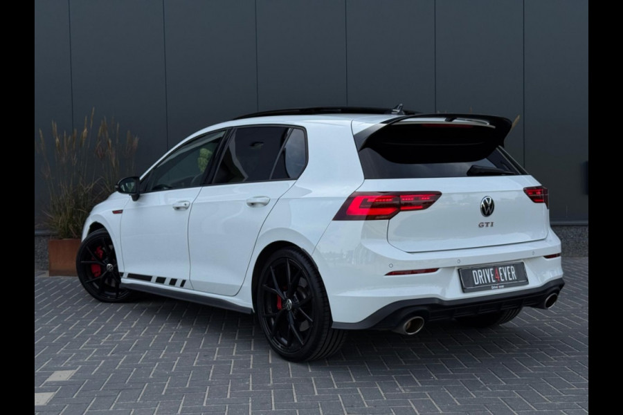 Volkswagen Golf 2.0 TSI GTI CLUBSPORT Pano Navi Climate Sfeer Camera Sportvelgen