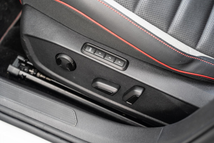 Volkswagen Golf 2.0 TSI GTI Clubsport | Pano | Nürburgring | H&K | Leder | Memory | IQ Light