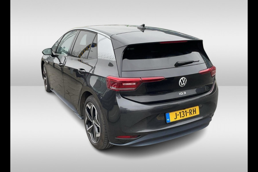 Volkswagen ID.3 First Plus 58 kWh / Camera / Keyless / Matrix LED / Interieurvoorverwarming / 19'' / DAB / 19'' / Navigatie / ACC