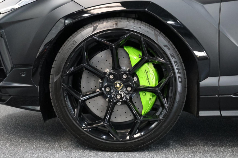 Lamborghini Urus 4.0 V8 S 668+PK BTW/PPF/AKRAPOVIC/KERAMISCH/B&O/PANO/ACHTERAS.B/LEDER+MASSAGE/23"/CAM/ACC/ECC/FABRIEKSGARANTIE!