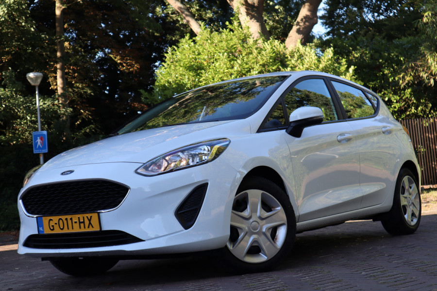 Ford Fiesta 1.1 | Navi | Carplay | Parkeersensoren | Cruise control |