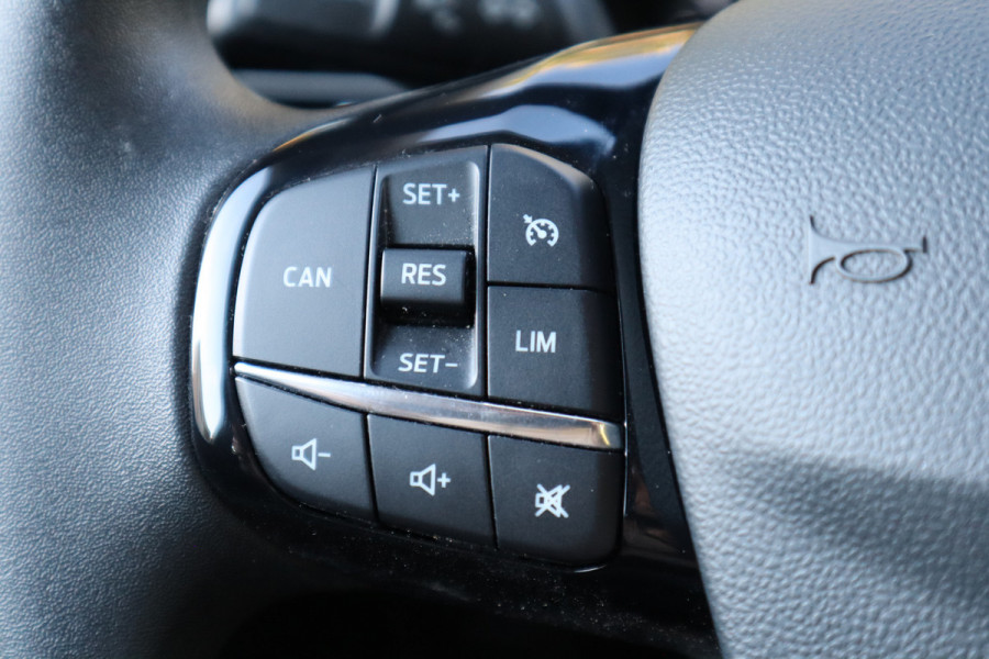 Ford Fiesta 1.1 | Navi | Carplay | Parkeersensoren | Cruise control |