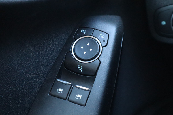 Ford Fiesta 1.1 | Navi | Carplay | Parkeersensoren | Cruise control |