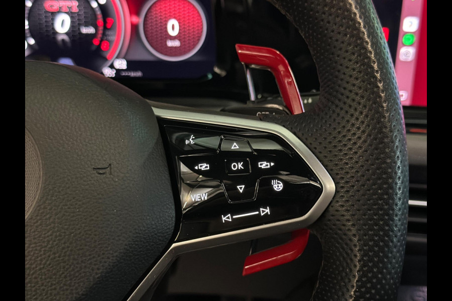 Volkswagen Golf 2.0 TSI GTI|PANO|FULL OPTION!!