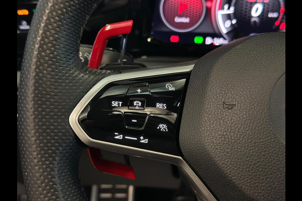 Volkswagen Golf 2.0 TSI GTI|PANO|FULL OPTION!!