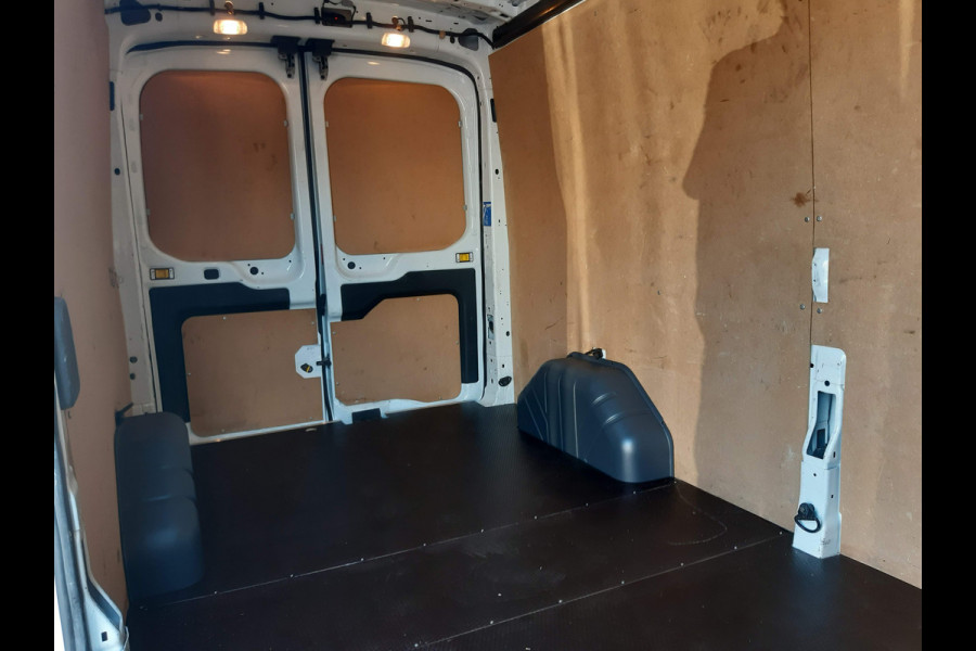 Ford Transit 350 2.0 TDCI 96 Kw / 130Pk L3H2 Trend Airco Cruisecontrol PDC