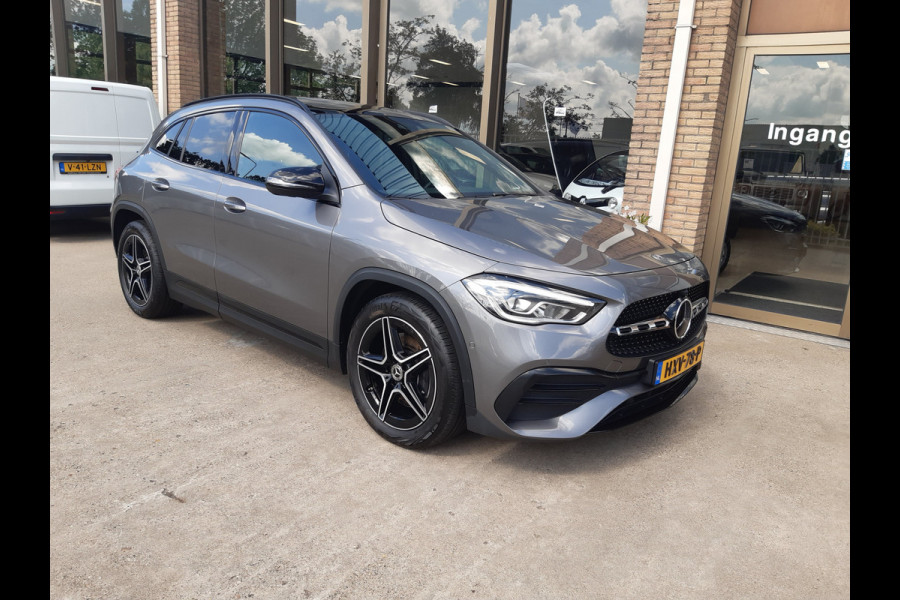 Mercedes-Benz GLA 250 4MATIC AMG Line