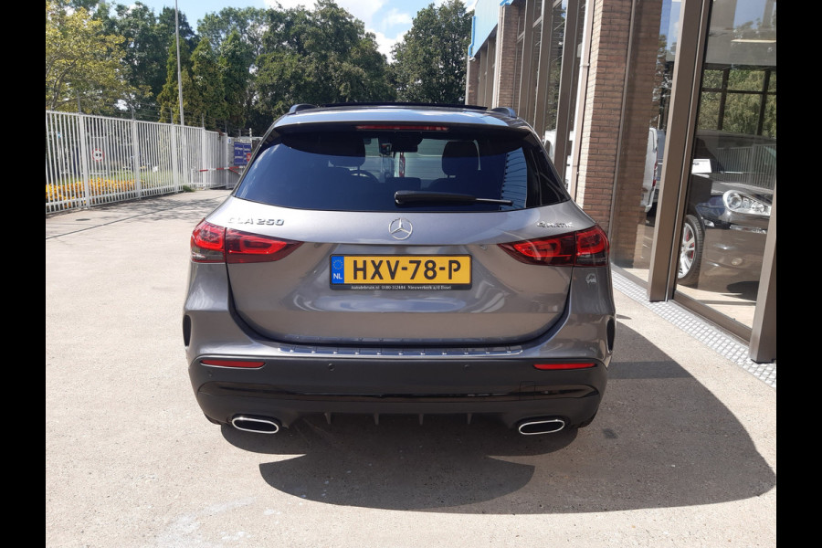 Mercedes-Benz GLA 250 4MATIC AMG Line