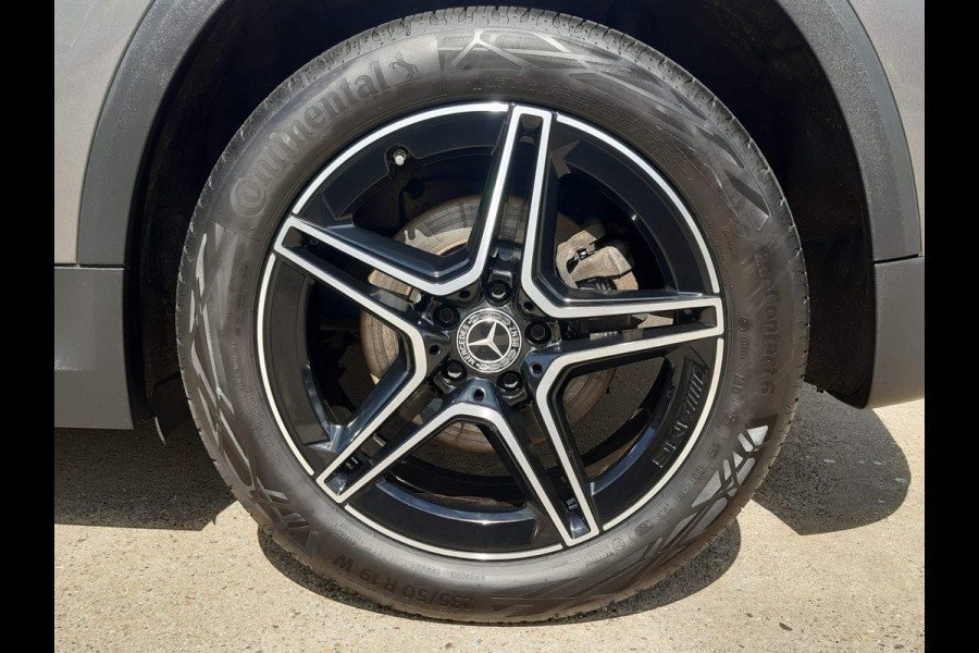 Mercedes-Benz GLA 250 4MATIC AMG Line