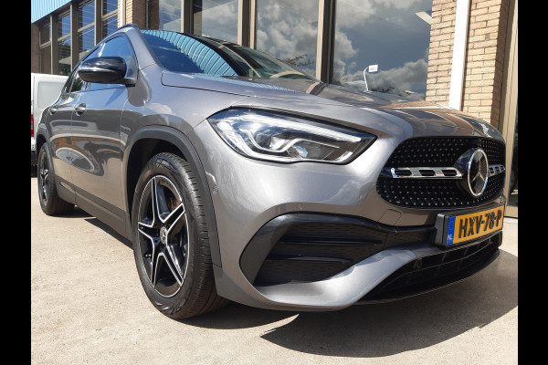 Mercedes-Benz GLA 250 4MATIC AMG Line