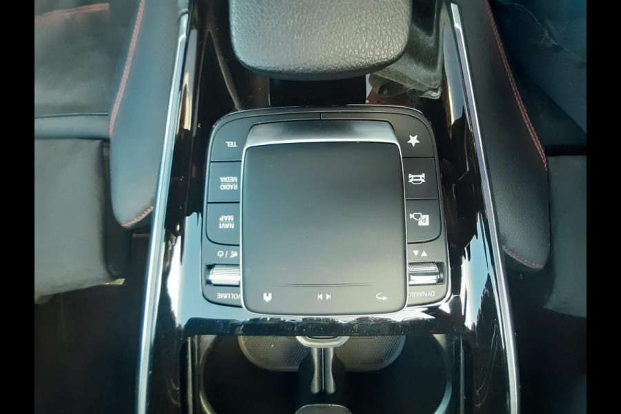 Mercedes-Benz GLA 250 4MATIC AMG Line