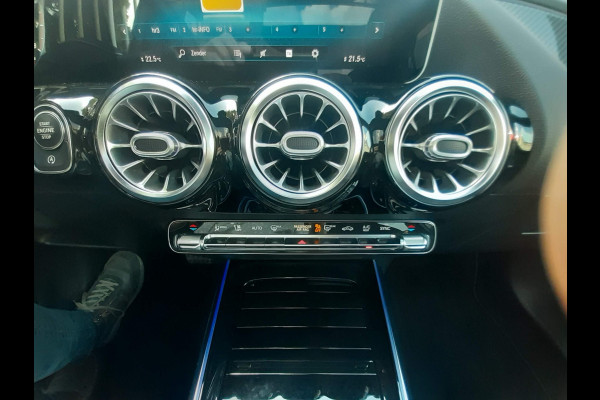 Mercedes-Benz GLA 250 4MATIC AMG Line