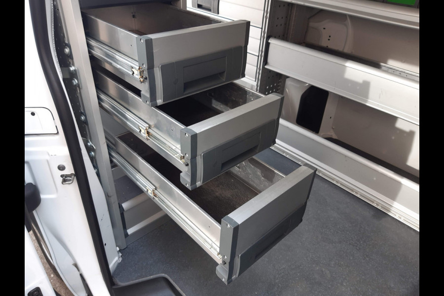 Peugeot Expert 150Pk L3 Airco Navi Camera Werkplaats inrichting