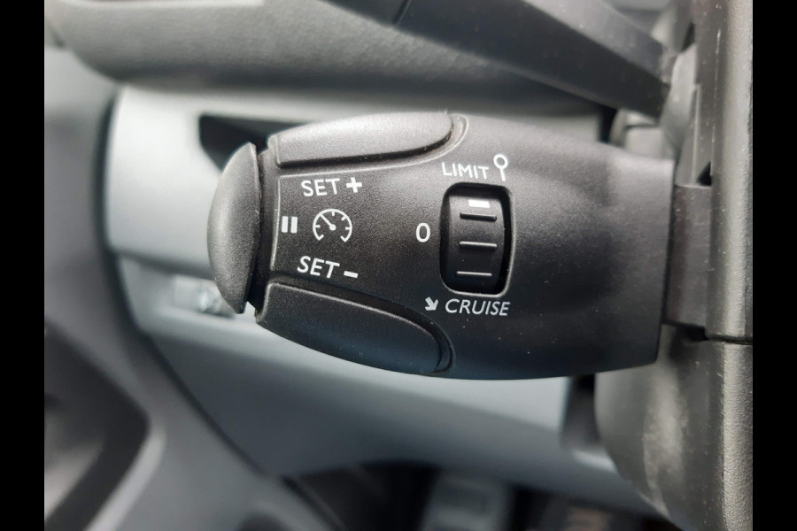 Peugeot Expert 150Pk L3 Airco Navi Camera Werkplaats inrichting