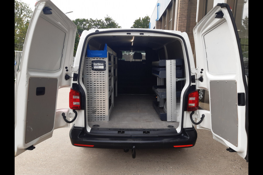 Volkswagen Transporter 2.0 TDI Autm. Airco ,L2 , Cruise Control , Navi ,Achterdeuren 110Kw/150Pk