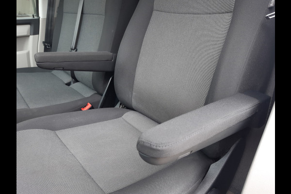 Volkswagen Transporter 2.0 TDI Autm. Airco ,L2 , Cruise Control , Navi ,Achterdeuren 110Kw/150Pk