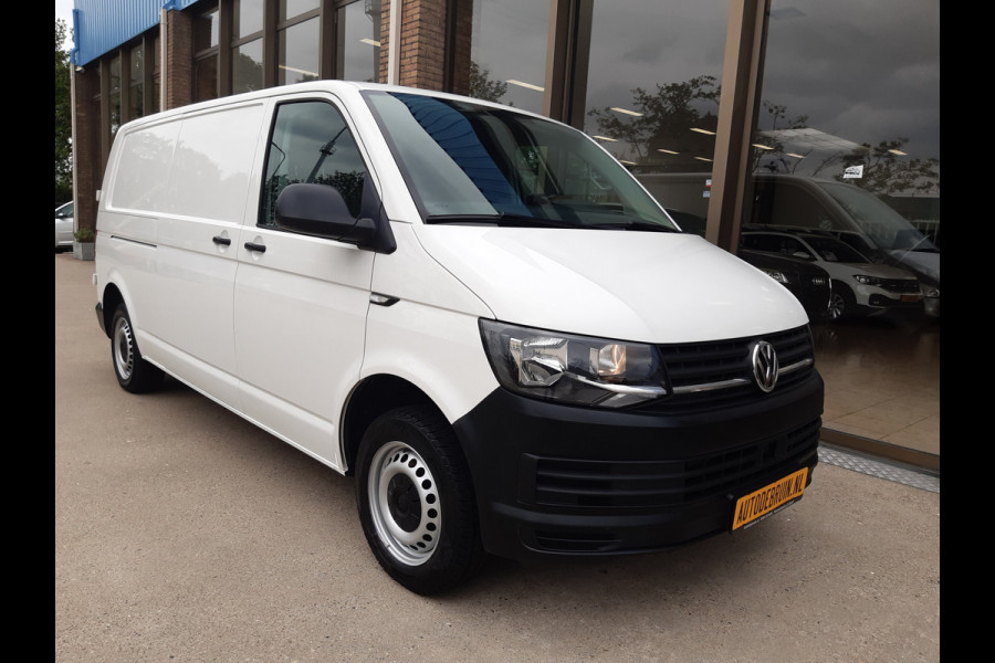 Volkswagen Transporter 2.0 TDI Autm. Airco ,L2 , Cruise Control , Navi ,Achterdeuren 110Kw/150Pk