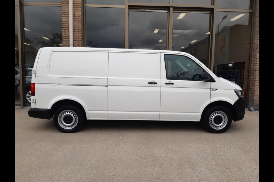 Volkswagen Transporter 2.0 TDI Autm. Airco ,L2 , Cruise Control , Navi ,Achterdeuren 110Kw/150Pk