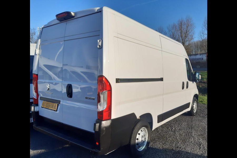 Peugeot Boxer 2.2 BlueHDi 140 Pk L2/H2 Airco Cruise Control Navigatie
