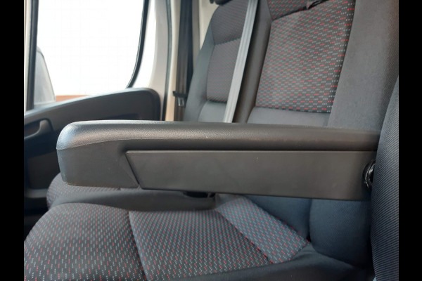 Peugeot Boxer 2.2 BlueHDi 140 Pk L2/H2 Airco Cruise Control Navigatie