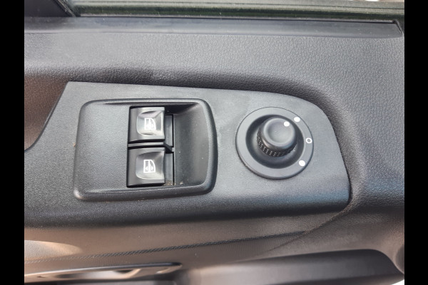 Renault Trafic 2.0 dCi 107Kw/145 Pk L&R Schuifdeur L2 Airco Achteruitrijcamera PDC Trekhaak