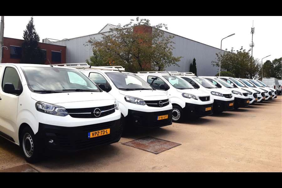 Renault Trafic 2.0 dCi 107Kw/145 Pk L&R Schuifdeur L2 Airco Achteruitrijcamera PDC Trekhaak