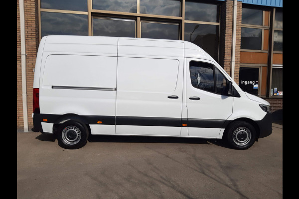 Mercedes-Benz Sprinter 150Pk L2/H2 MBux mediasystem Camera Trekhaak