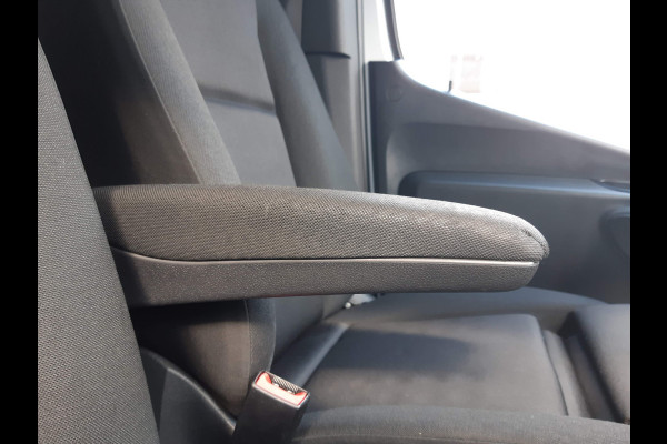 Mercedes-Benz Sprinter 150Pk L2/H2 MBux mediasystem Camera Trekhaak