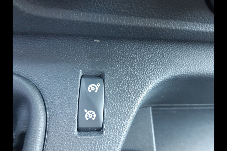 Renault Master 145Pk Extra hoge Laadbak 2.30 hoog Laadklep Airco Cruise