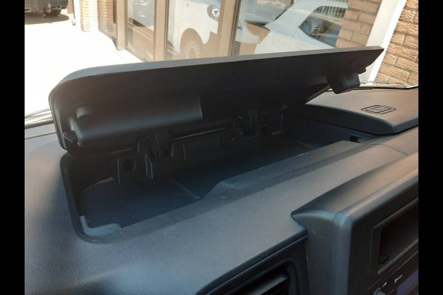 Renault Master 145Pk Extra hoge Laadbak 2.30 hoog Laadklep Airco Cruise
