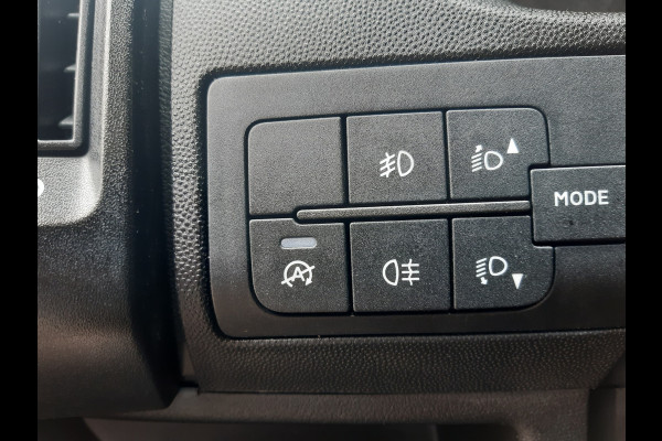 Peugeot Boxer 2.2 BlueHDI 140Pk L4H2 Airco Navi PDC Cruise control Achteruitrijcamera
