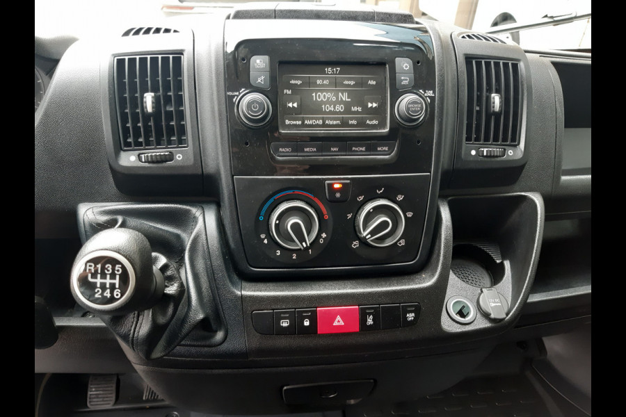 Peugeot Boxer 2.2 BlueHDI 140Pk L4H2 Airco Navi PDC Cruise control Achteruitrijcamera