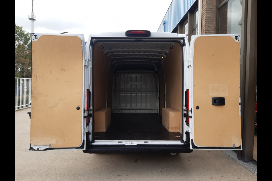 Peugeot Boxer 2.2 BlueHDI 140Pk L4H2 Airco Navi PDC Cruise control Achteruitrijcamera