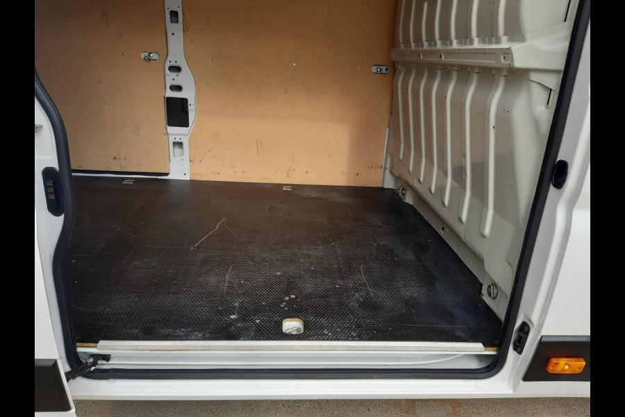 Peugeot Boxer 2.2 BlueHDI 140Pk L4H2 Airco Navi PDC Cruise control Achteruitrijcamera