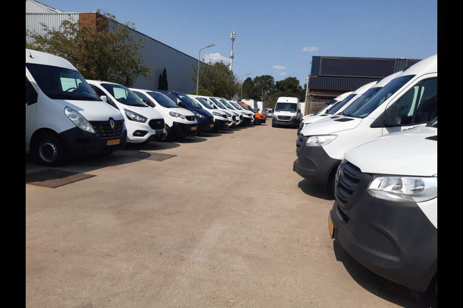Peugeot Boxer 2.2 BlueHDI 140Pk L4H2 Airco Navi PDC Cruise control Achteruitrijcamera