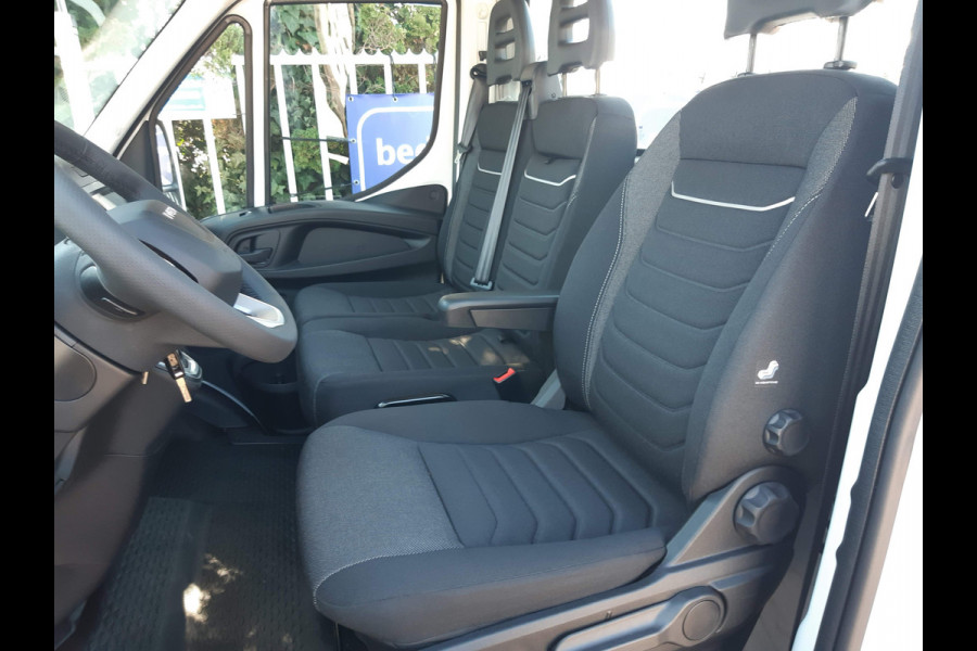 Iveco Daily 35C18 3.0d Autm. 3500 Kg Trekhaak Airco Cruisecontrol XXL Laadbak 4.87 Lang