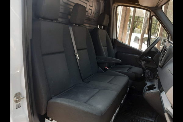 Mercedes-Benz Sprinter 143Pk L2H2 Airco Cruisecontrol Achteruitrijcamera MBux