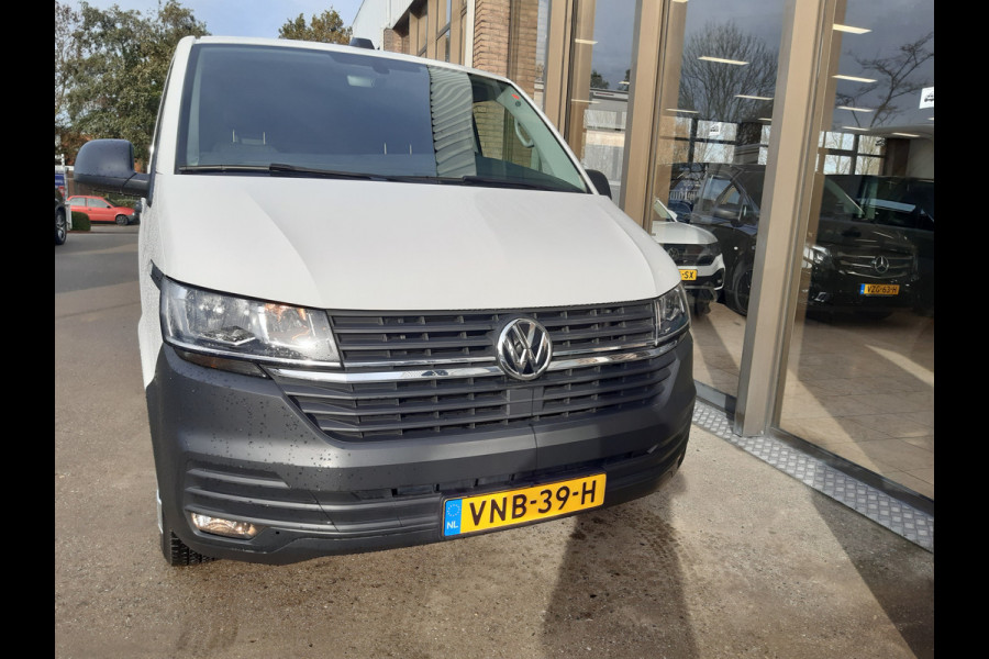 Volkswagen Transporter 2.0 TDI L2 82 Kw Comfortline Navi , Cruisecontrol Achterdeuren Lange uitvoering