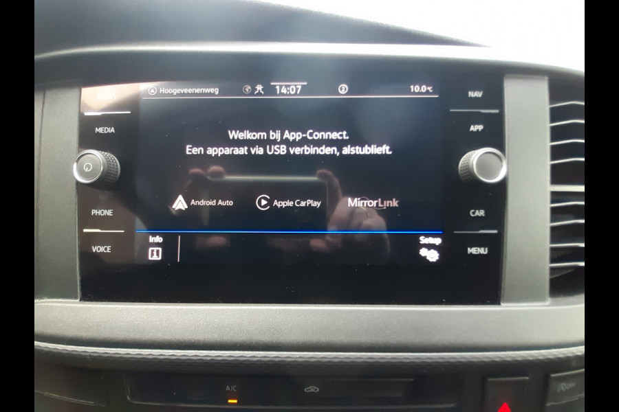 Volkswagen Transporter 2.0 TDI L2 82 Kw Comfortline Navi , Cruisecontrol Achterdeuren Lange uitvoering