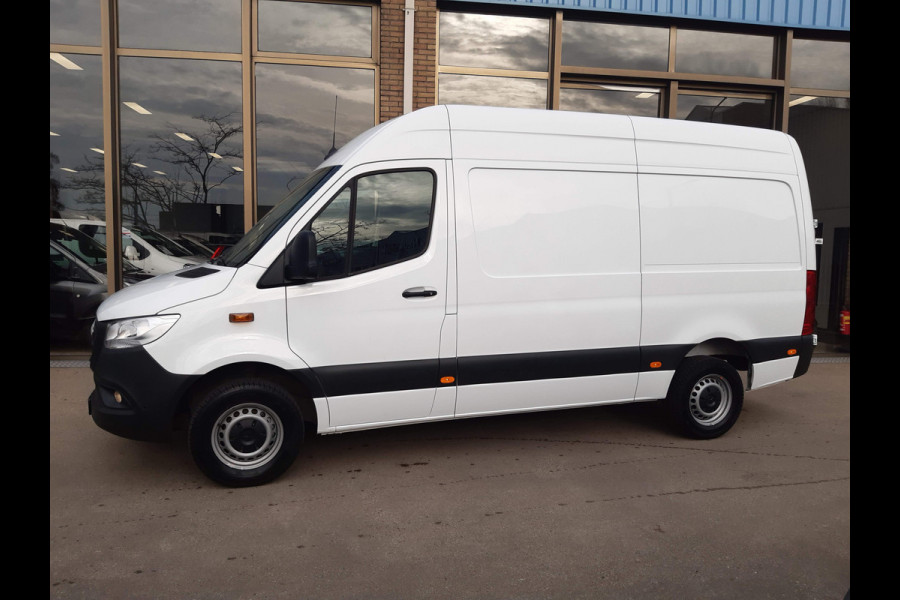Mercedes-Benz Sprinter 317 CDI L2H2 RWD MBux Camera PDC Navi Airco Cruisecontrol - ZONDER KRASSEN OF DEUKEN -
