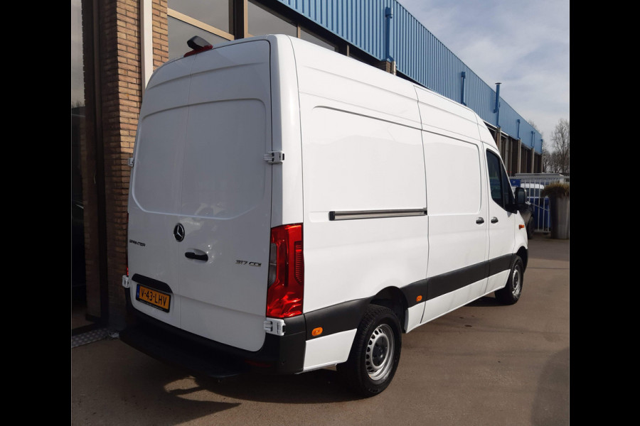 Mercedes-Benz Sprinter 317 CDI L2H2 RWD MBux Camera PDC Navi Airco Cruisecontrol - ZONDER KRASSEN OF DEUKEN -