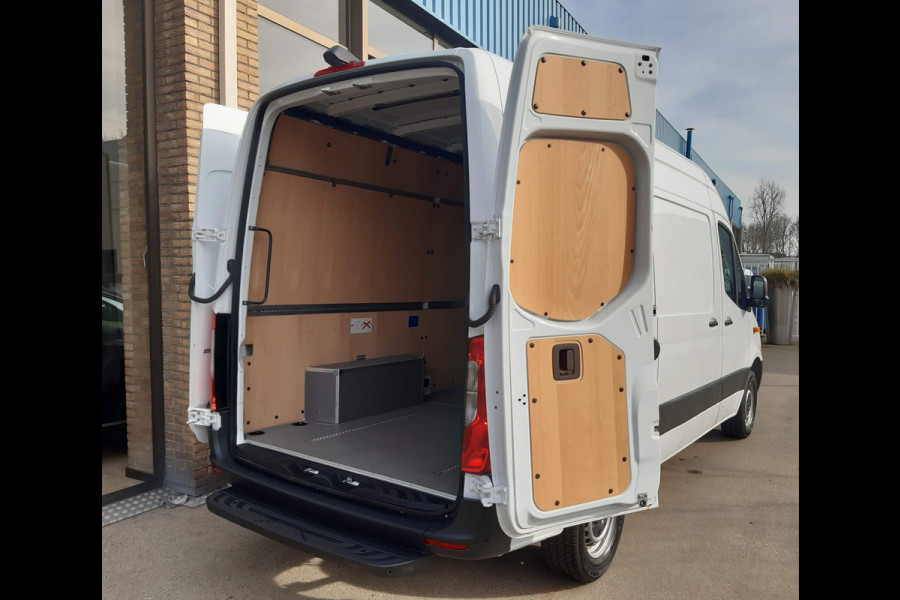 Mercedes-Benz Sprinter 317 CDI L2H2 RWD MBux Camera PDC Navi Airco Cruisecontrol - ZONDER KRASSEN OF DEUKEN -