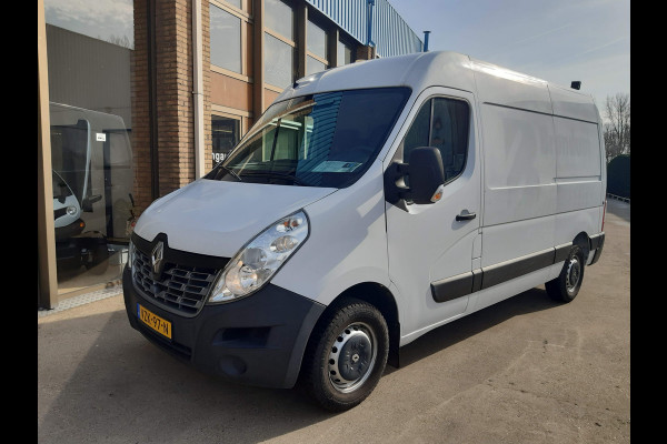 Renault Master 2.3 dCi 145 Pk/107kw L2/H2 Airco Cruisecontrol Achteruitrijcamera , Achteropstap ,Trekhaak