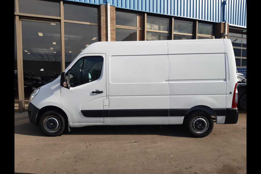 Renault Master 2.3 dCi 145 Pk/107kw L2/H2 Airco Cruisecontrol Achteruitrijcamera , Achteropstap ,Trekhaak
