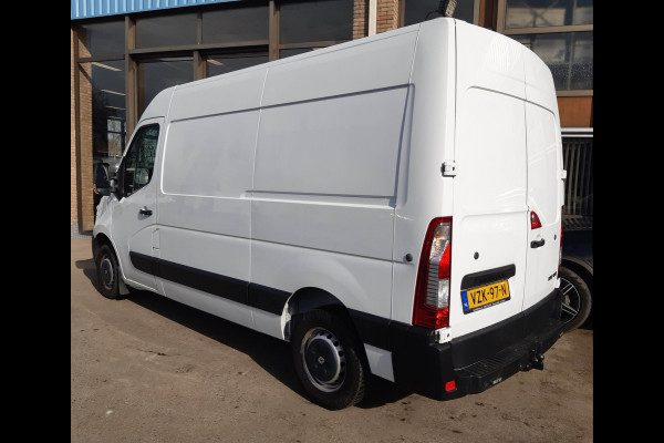 Renault Master 2.3 dCi 145 Pk/107kw L2/H2 Airco Cruisecontrol Achteruitrijcamera , Achteropstap ,Trekhaak